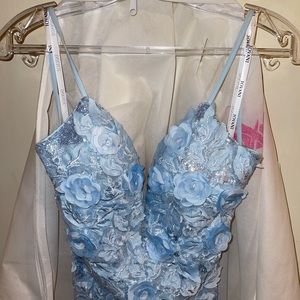 NEVER WORN Designer Jovani Prom Dress (size 0) *willing to take offers*
